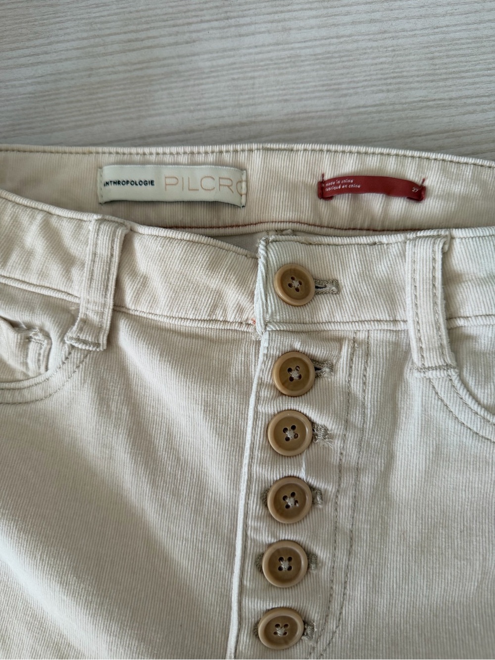 Pilcro High-Rise Button-Fly Jeans in Off-White